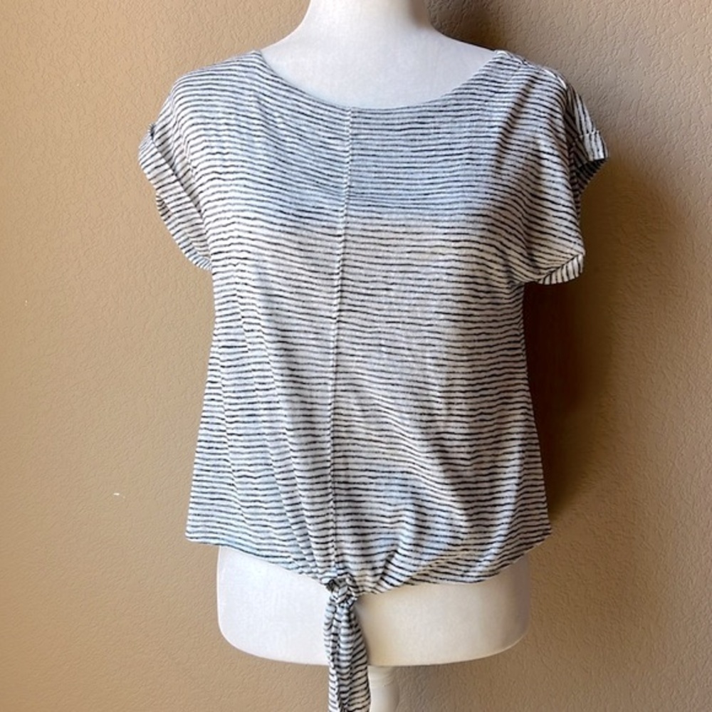 Loft Outlet black and white striped tie front top, size small